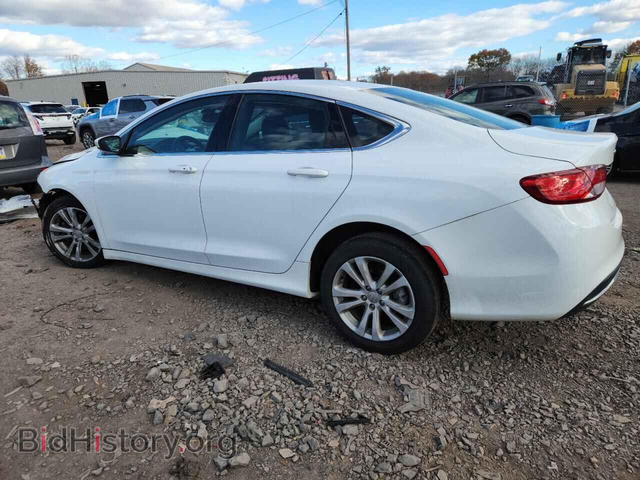 2016 CHRYSLER 200 - VIN: 1C3CCCAB6GN121879 - Фото 2