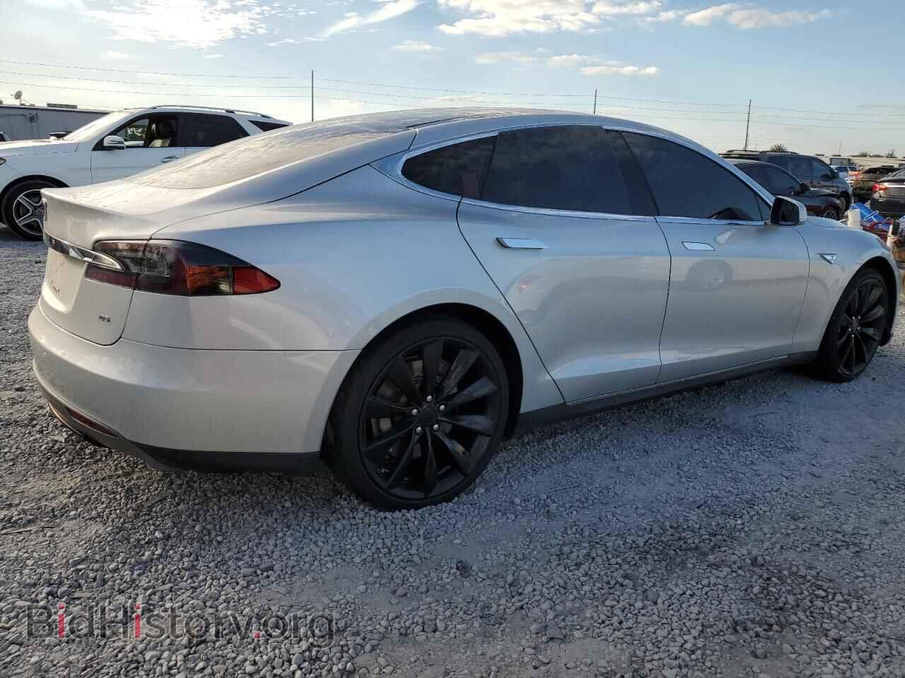 2014 TESLA MODEL S - VIN: 5YJSA1H16EFP35647 - Фото 3