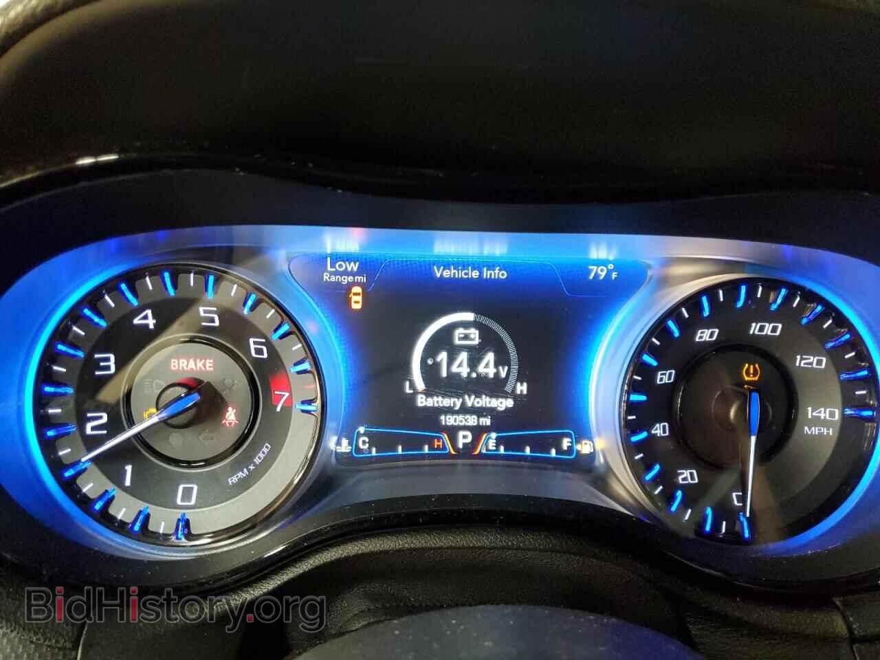 2016 CHRYSLER 300 - VIN: 2C3CCAGG7GH142367 - Photo 9