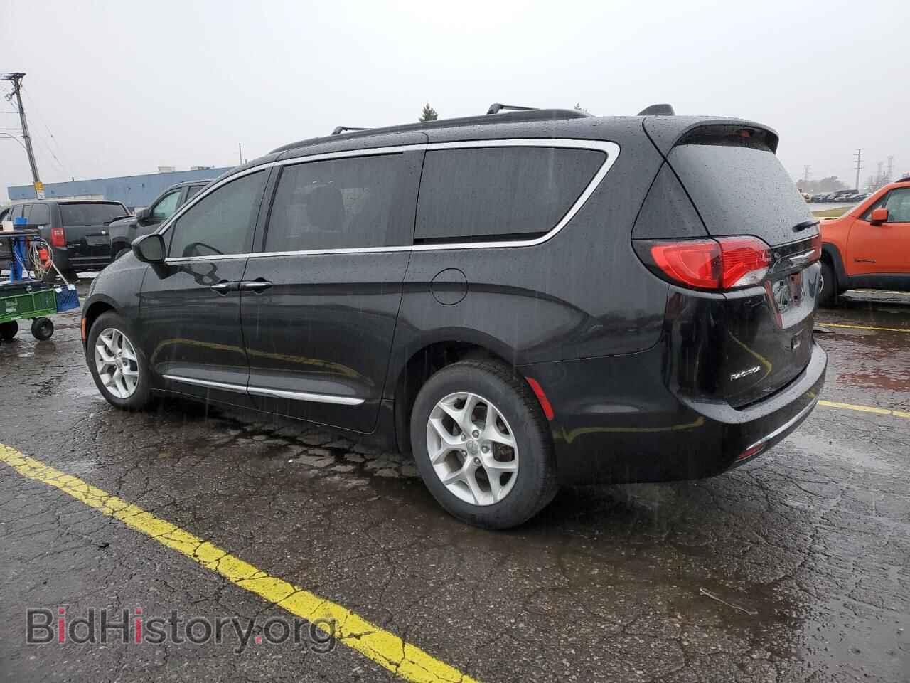 2017 CHRYSLER PACIFICA - VIN: 2C4RC1BG9HR607952 - Photo 2