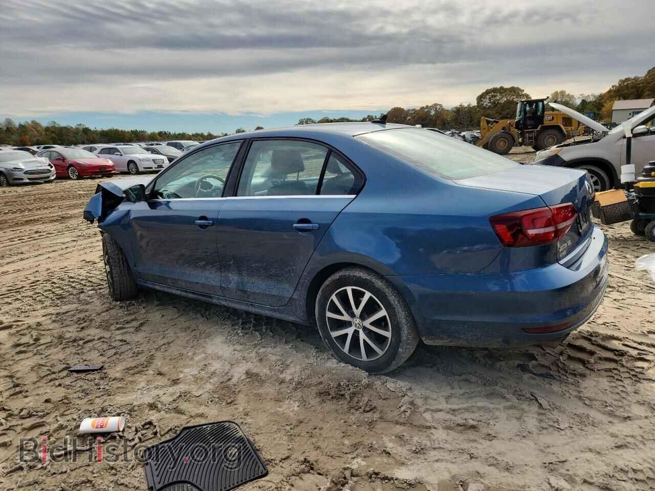2017 VOLKSWAGEN JETTA - VIN: 3VWDB7AJ9HM257255 - Фото 2