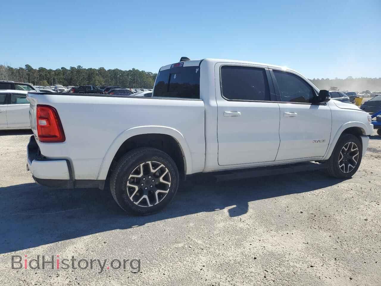 2025 RAM 1500 - VIN: 1C6SRFJP5SN512332 - Фото 3