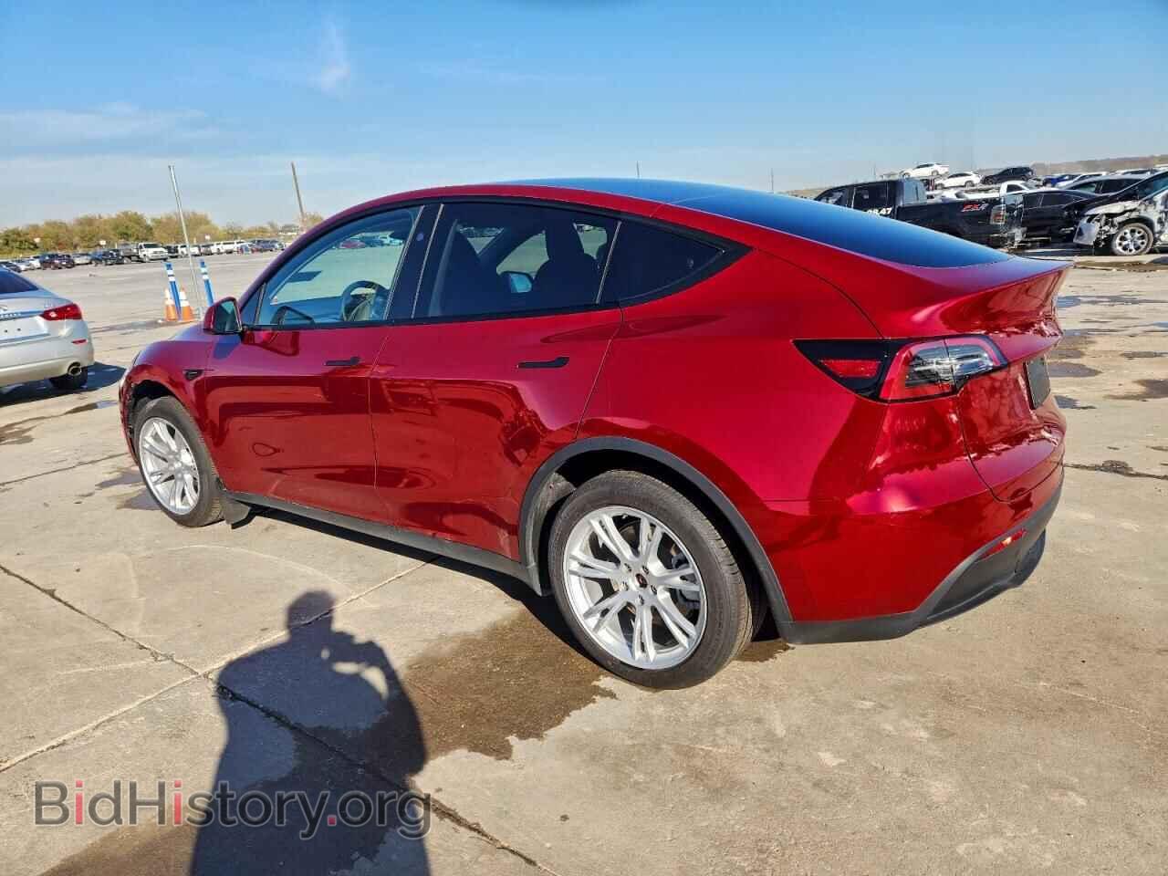 2024 TESLA MODEL Y - VIN: 7SAYGAEE5RF083984 - Photo 2