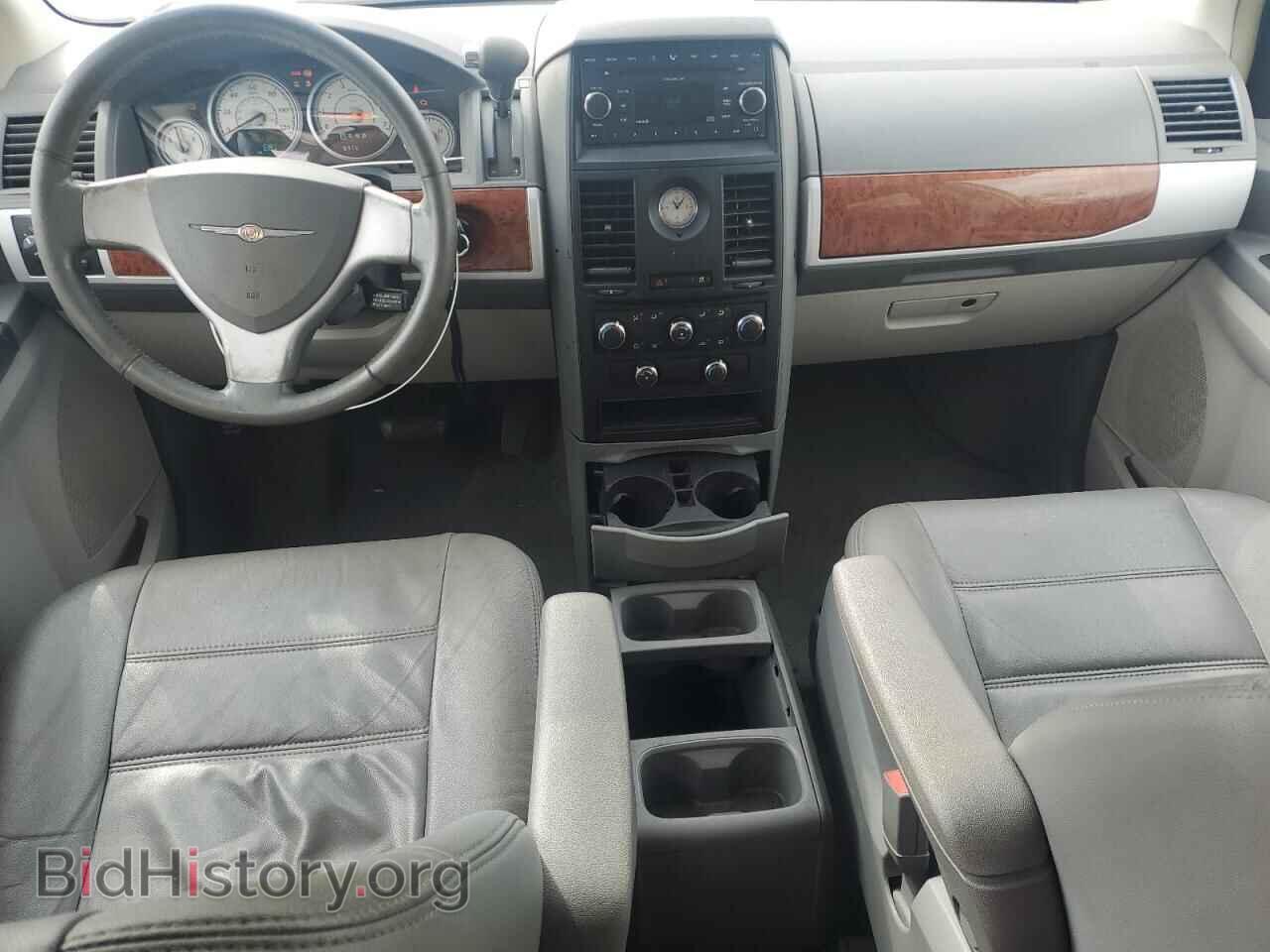 2008 CHRYSLER MINIVAN - VIN: 2A8HR54PX8R754191 - Фото 8