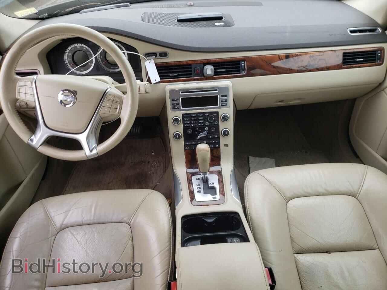 2011 VOLVO XC70 - VIN: YV4902BZ4B1100532 - Фото 8