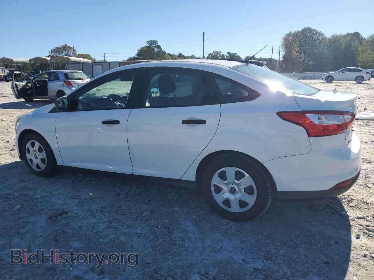 2013 FORD FOCUS - VIN: 1FADP3E26DL252824 - Photo 2