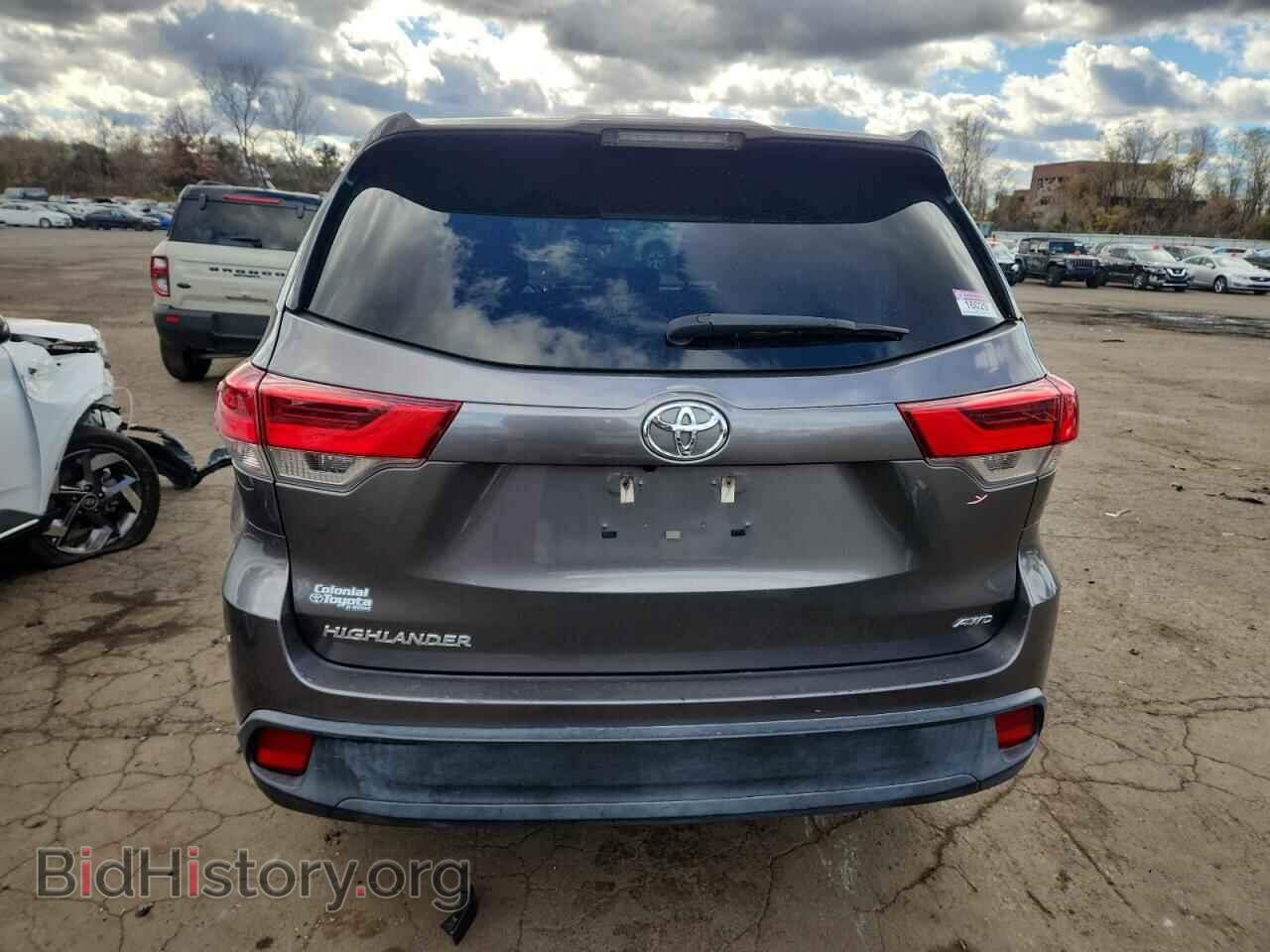 2018 TOYOTA HIGHLANDER - VIN: 5TDBZRFH5JS902075 - Фото 6