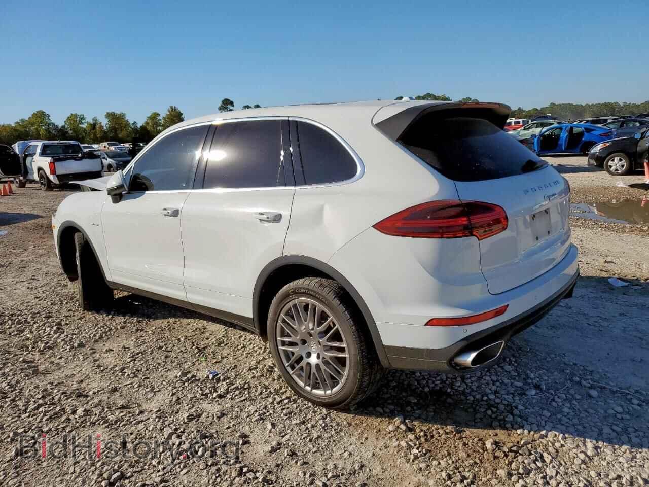 2016 PORSCHE CAYENNE - VIN: WP1AF2A26GKA42359 - Фото 2