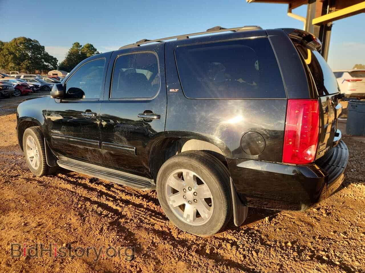 2010 GMC YUKON - VIN: 1GKMCCE30AR144792 - Photo 2
