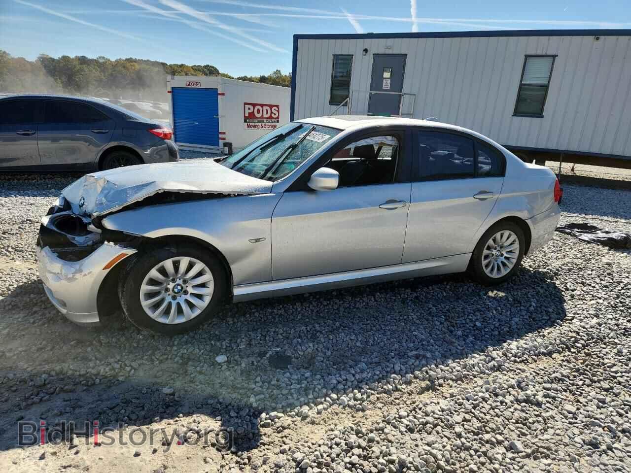 Фотография WBAPH77539NL84175 - BMW 3 SERIES 2009
