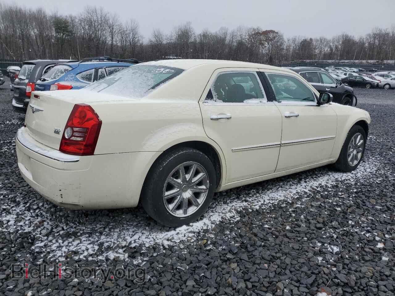 2010 CHRYSLER 300 - VIN: 2C3CA3CV0AH140263 - Фото 3