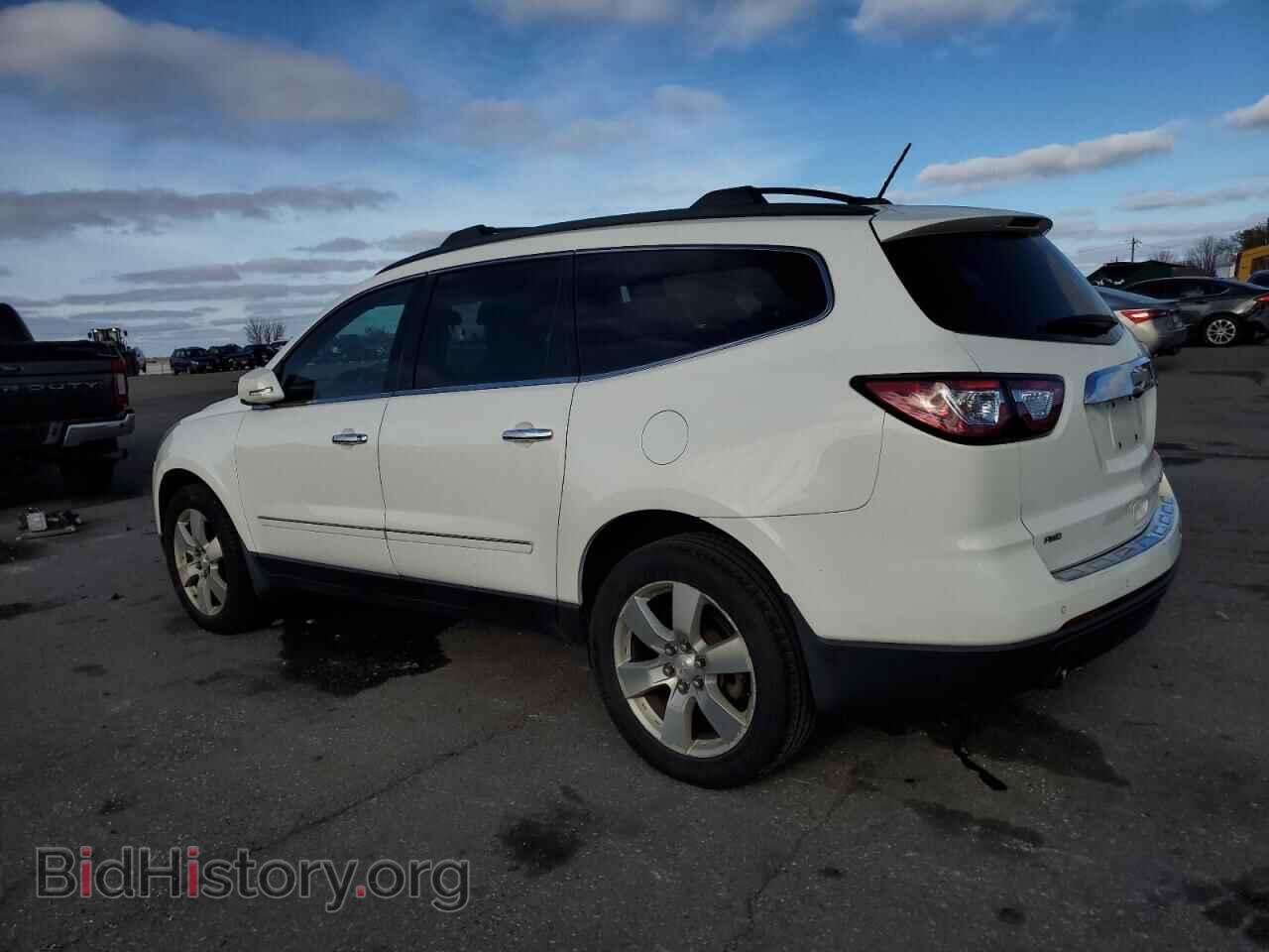 2015 CHEVROLET TRAVERSE - VIN: 1GNKVJKD4FJ260301 - Фото 2