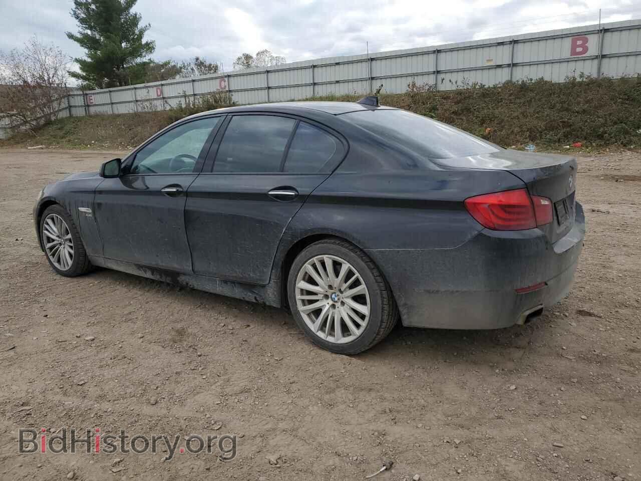 2011 BMW 5 SERIES - VIN: WBAFU9C54BC784224 - Фото 2