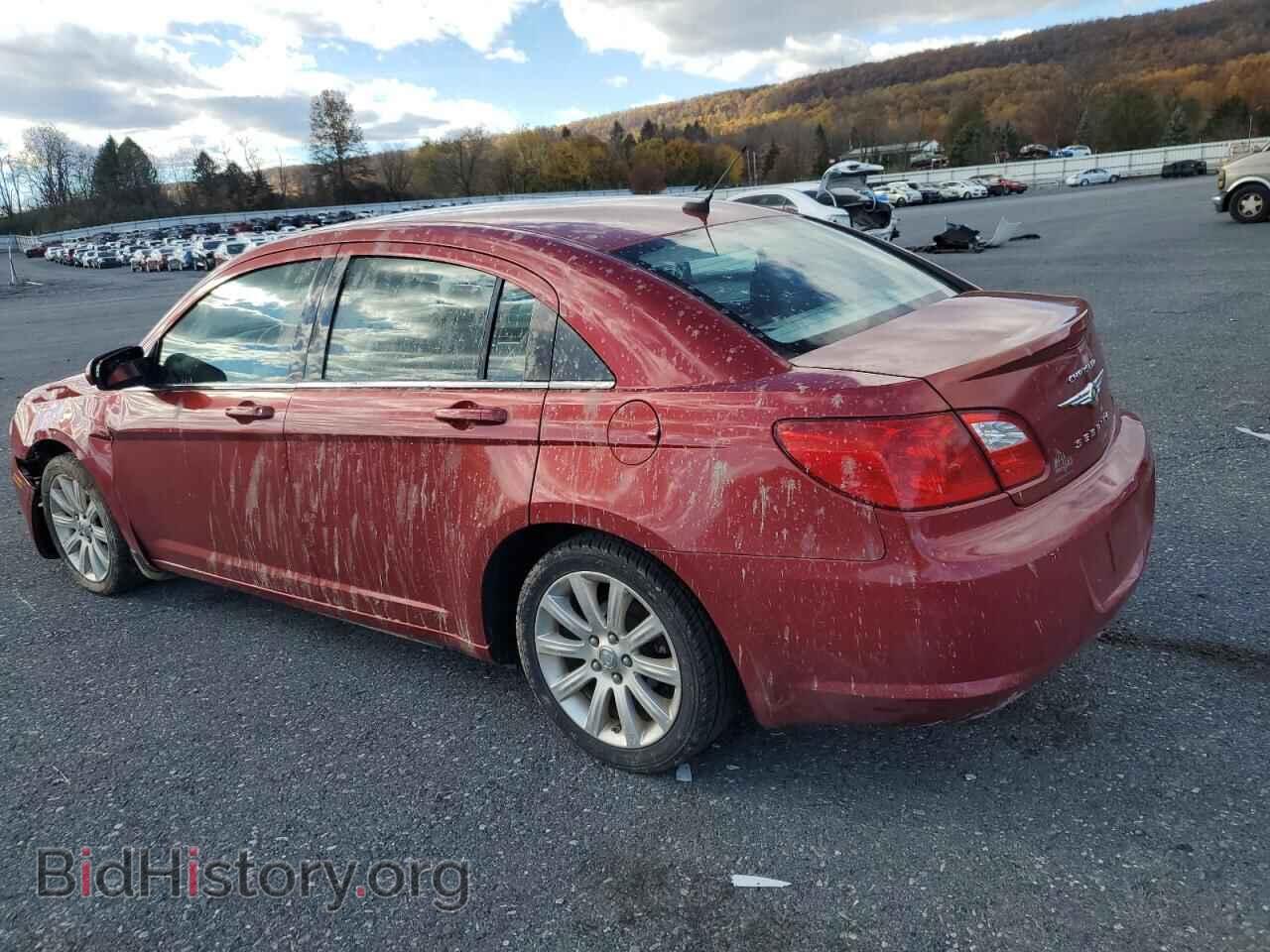 2010 CHRYSLER SEBRING - VIN: 1C3CC5FB4AN160904 - Фото 2