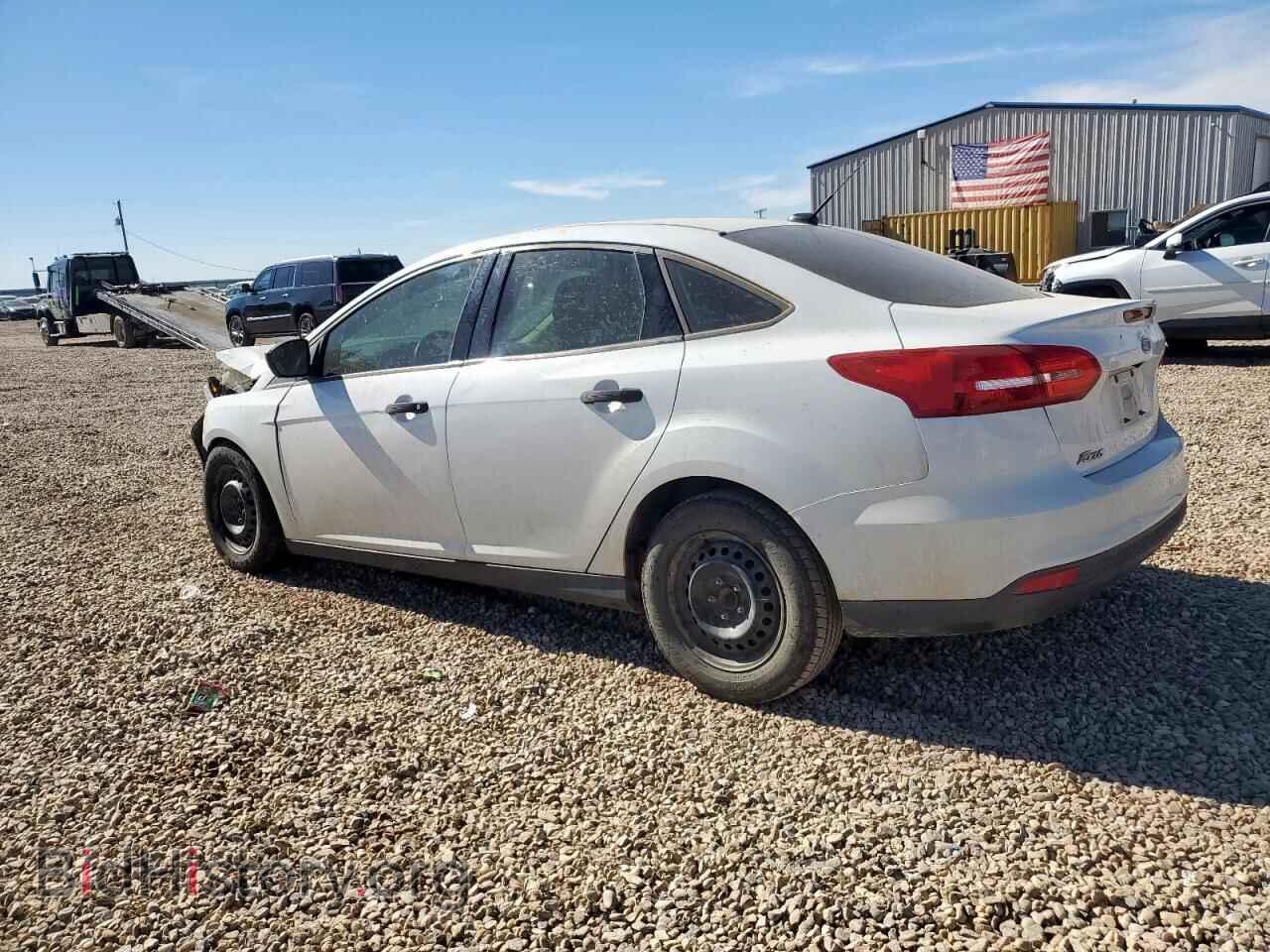 2018 FORD FOCUS - VIN: 1FADP3E26JL229670 - Фото 2