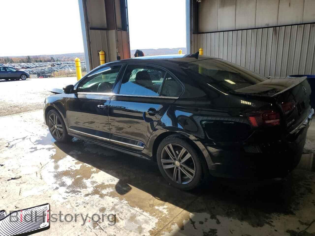 2018 VOLKSWAGEN JETTA - VIN: 3VWL17AJ1JM207809 - Фото 2