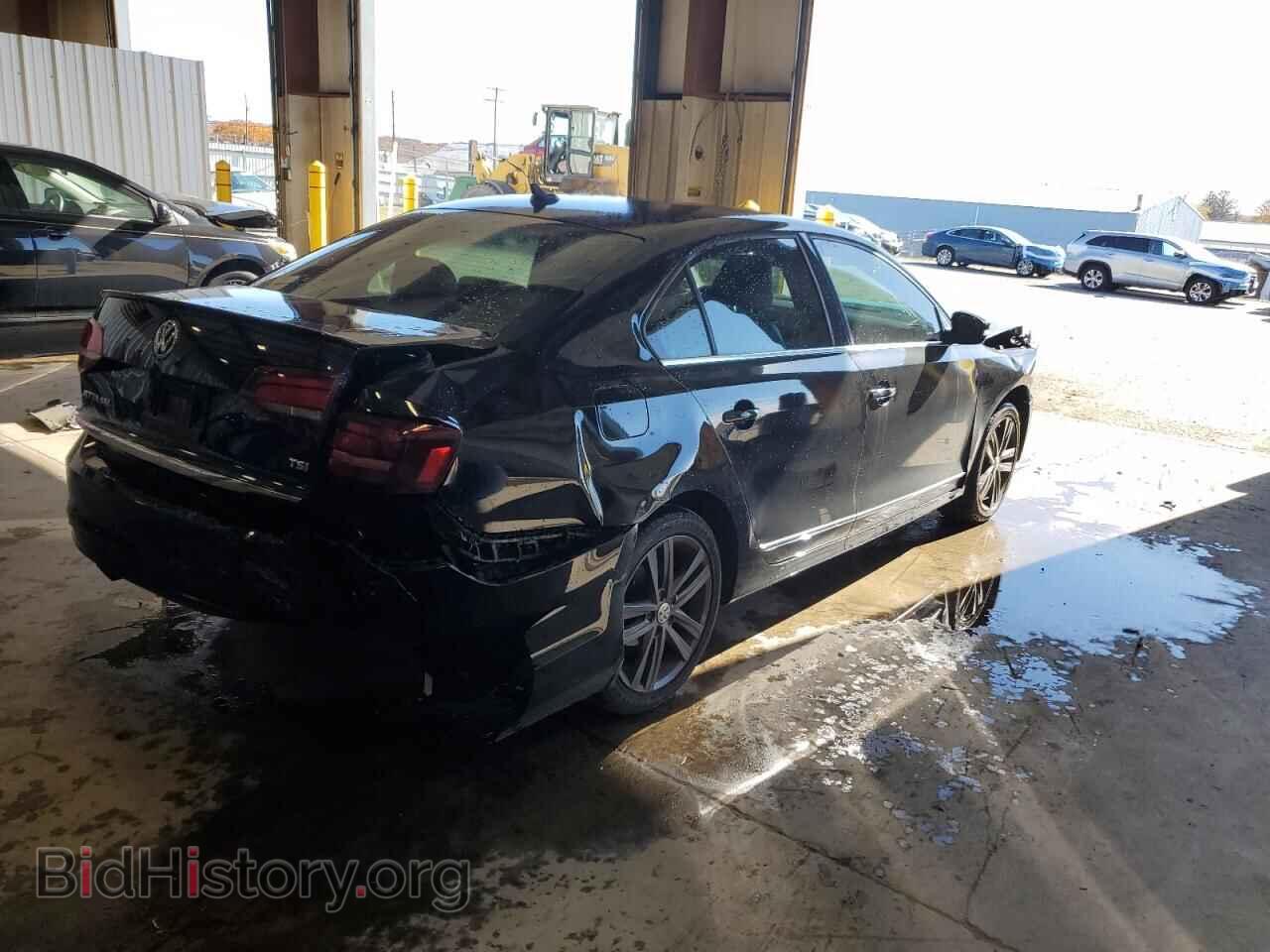 2018 VOLKSWAGEN JETTA - VIN: 3VWL17AJ1JM207809 - Фото 3