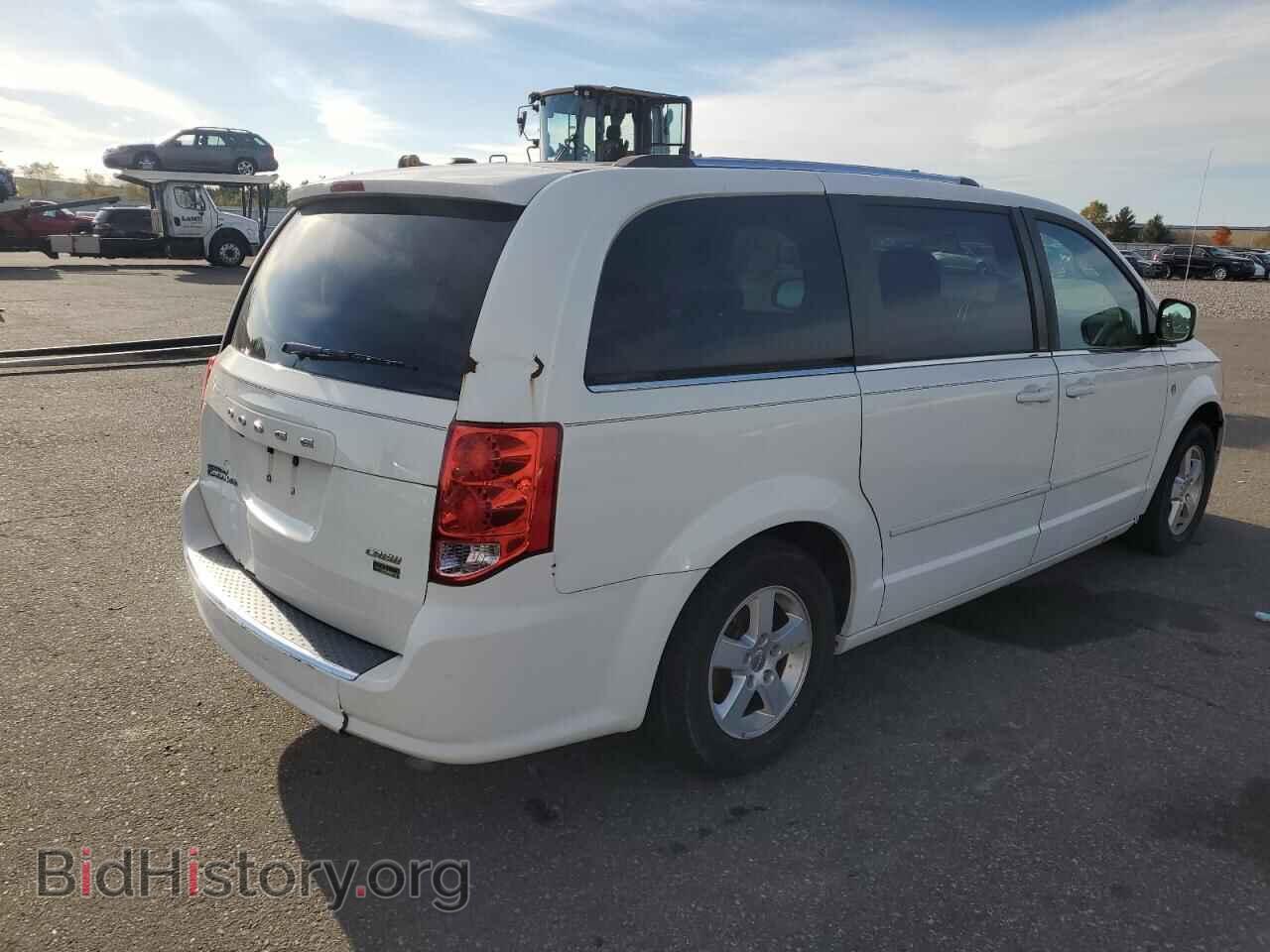 2011 DODGE CARAVAN - VIN: 2D4RN5DG8BR657010 - Фото 3