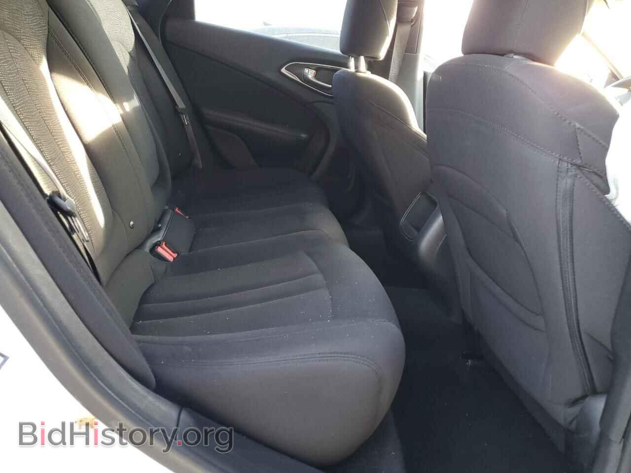 2015 CHRYSLER 200 - VIN: 1C3CCCAB1FN657363 - Фото 10
