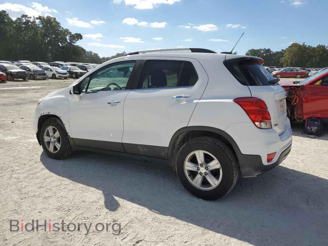 2019 CHEVROLET TRAX - VIN: 3GNCJLSB3KL304852 - Фото 2