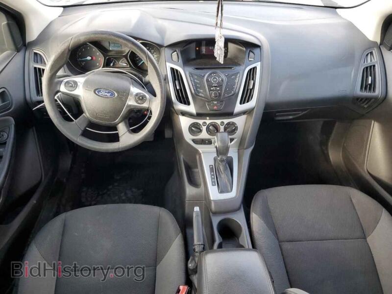 2012 Ford FOCUS (VIN 1FAHP3F2XCL205505) — фото 8 из 12