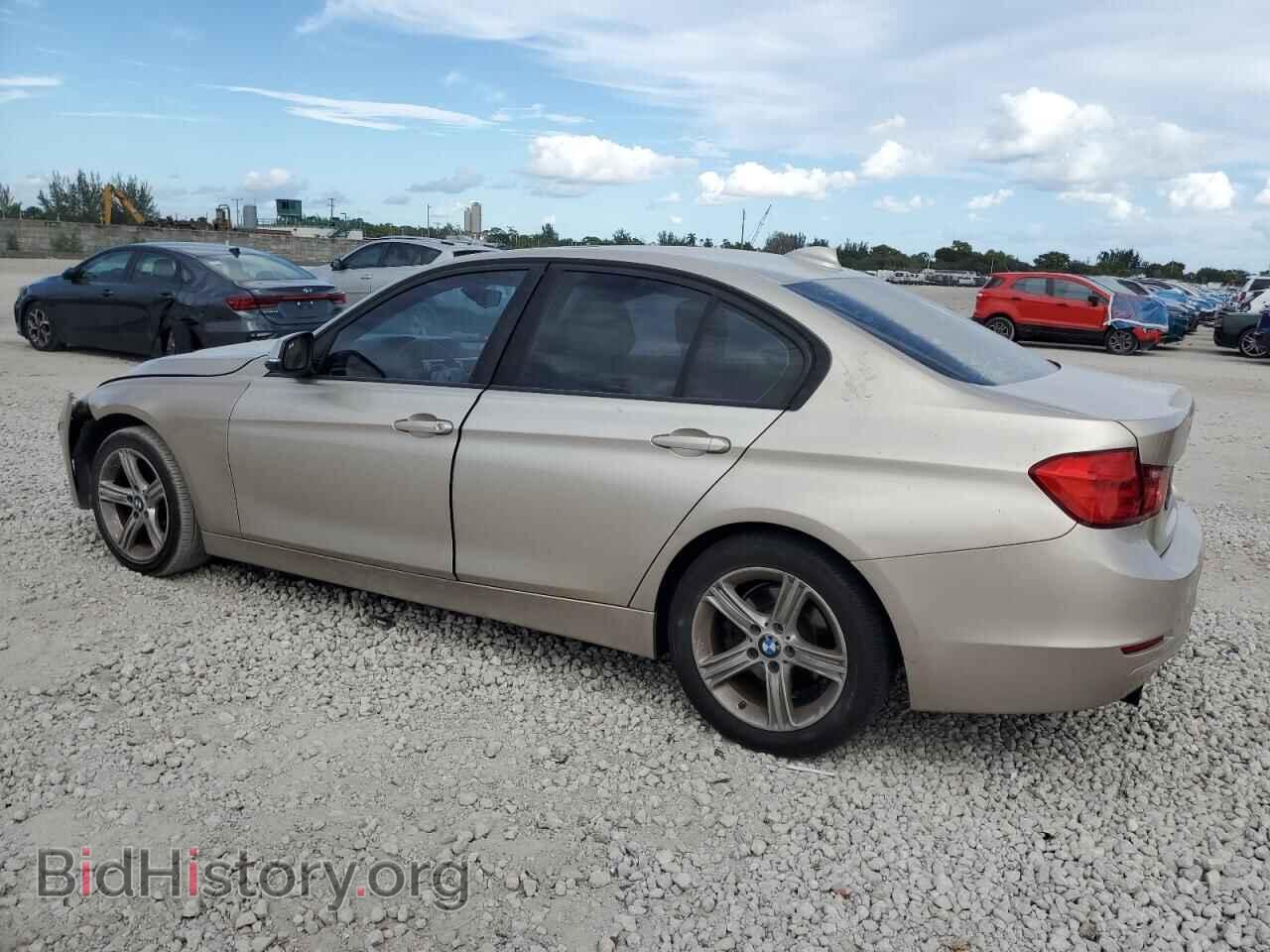 2013 BMW 3 SERIES - VIN: WBA3A5C57DF600187 - Фото 2