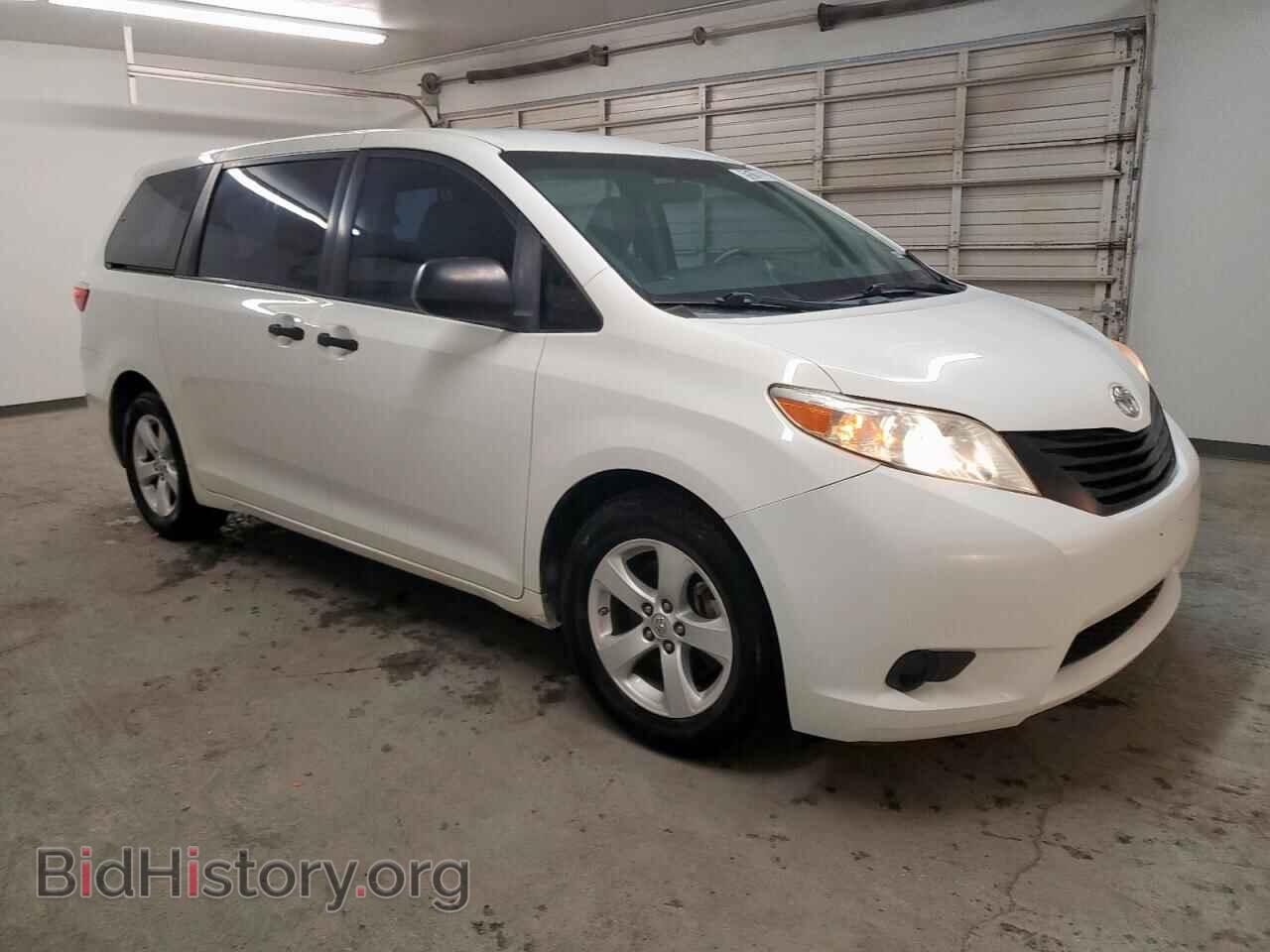 2017 TOYOTA All Models - VIN: 5TDZZ3DC4HS860785 - Фото 4