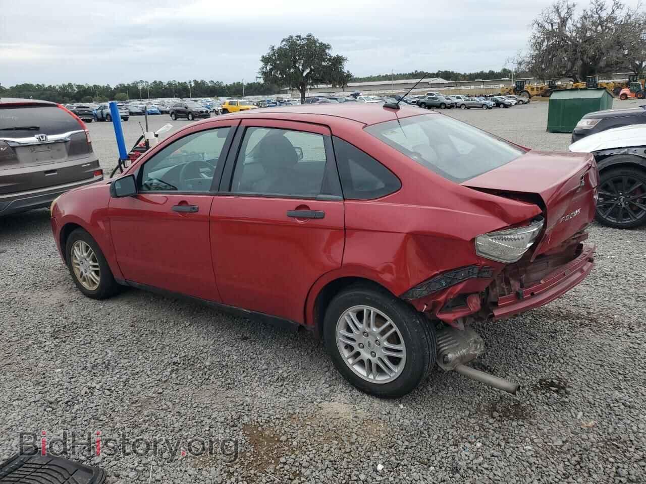 2011 FORD FOCUS - VIN: 1FAHP3FN3BW100425 - Фото 2