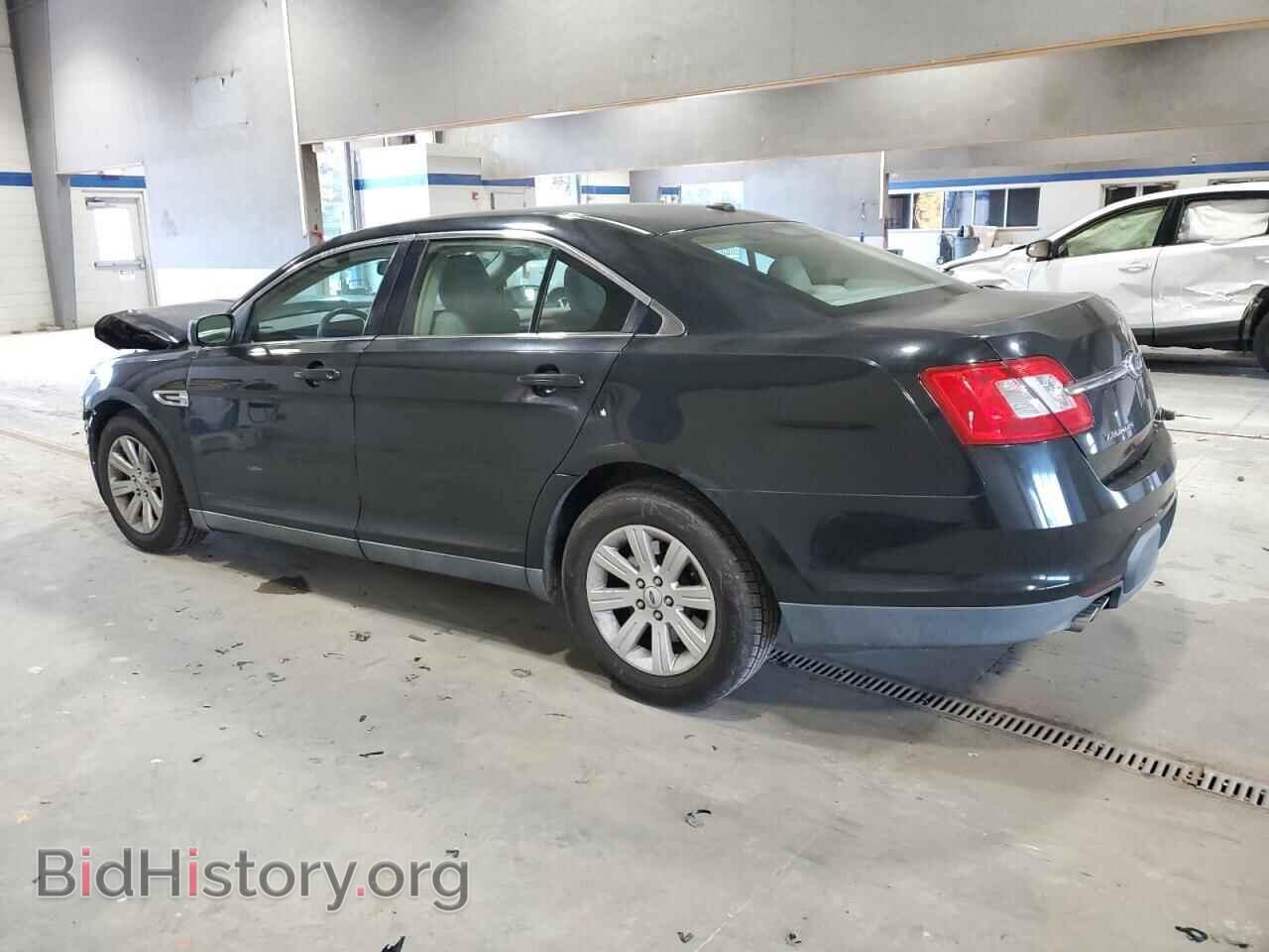 2011 FORD TAURUS - VIN: 1FAHP2DW1BG130247 - Фото 2