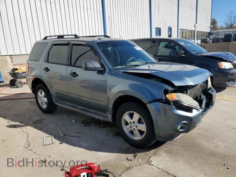 2010 Ford ESCAPE (VIN 1FMCU0D71AKA68883) — photo 4 of 13