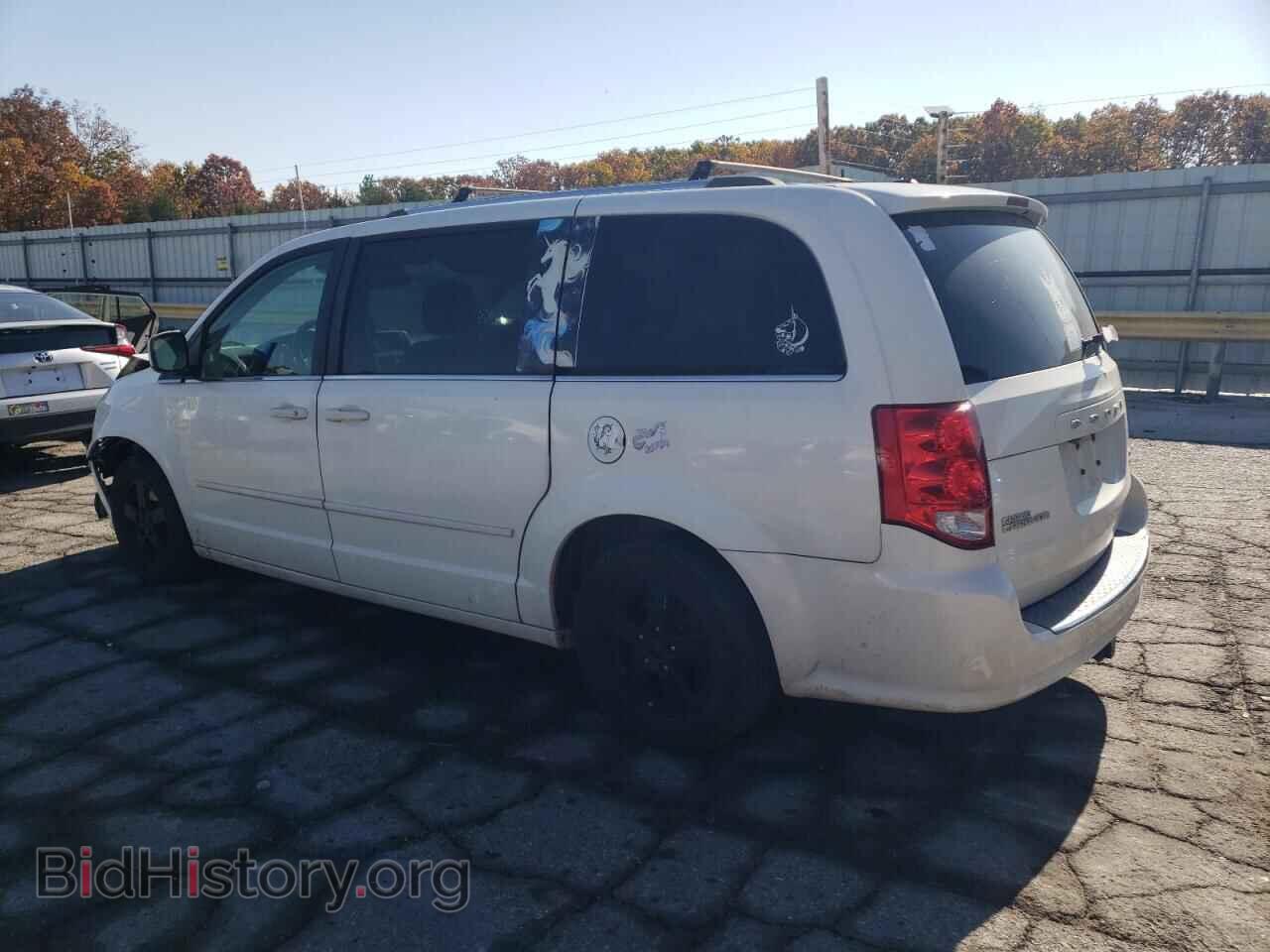 2011 DODGE CARAVAN - VIN: 2D4RN5DG1BR751360 - Photo 2