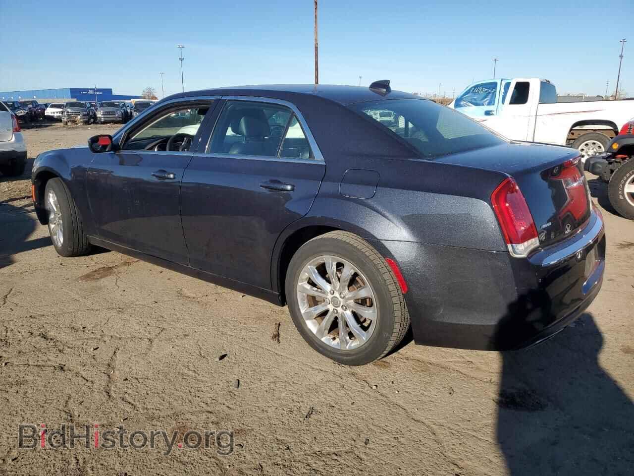 2016 CHRYSLER 300 - VIN: 2C3CCARG6GH270788 - Фото 2