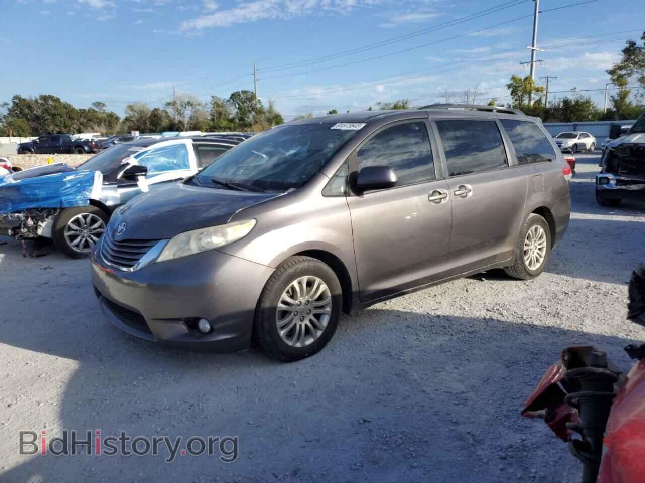 Фотография 5TDYK3DC6CS188611 - TOYOTA All Models 2012