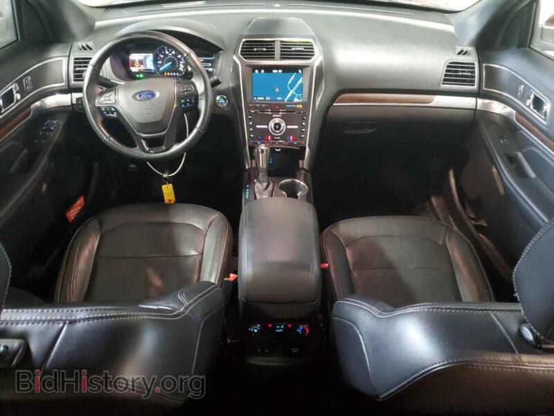 2018 Ford EXPLORER (VIN 1FM5K8F85JGB05309) — photo 8 of 15