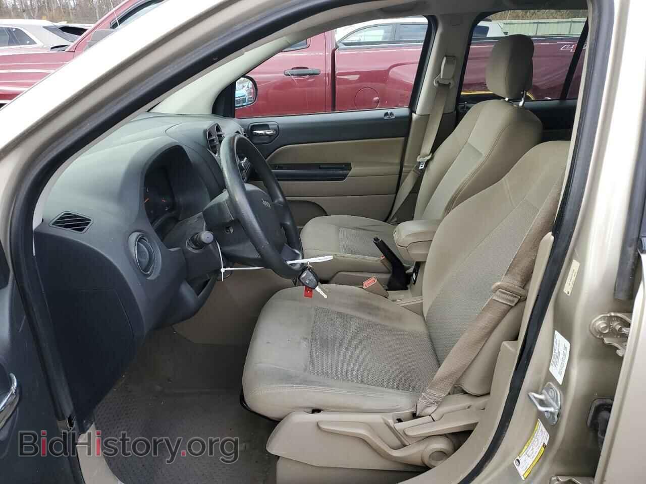 2010 JEEP COMPASS - VIN: 1J4NF4FB0AD512866 - Photo 7