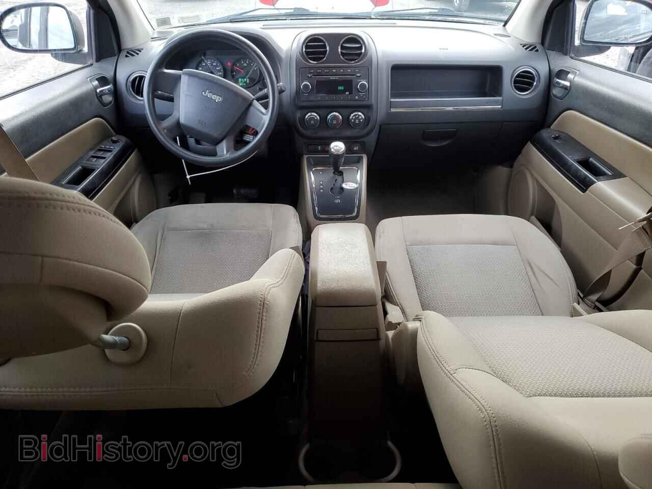 2010 JEEP COMPASS - VIN: 1J4NF4FB0AD512866 - Photo 8