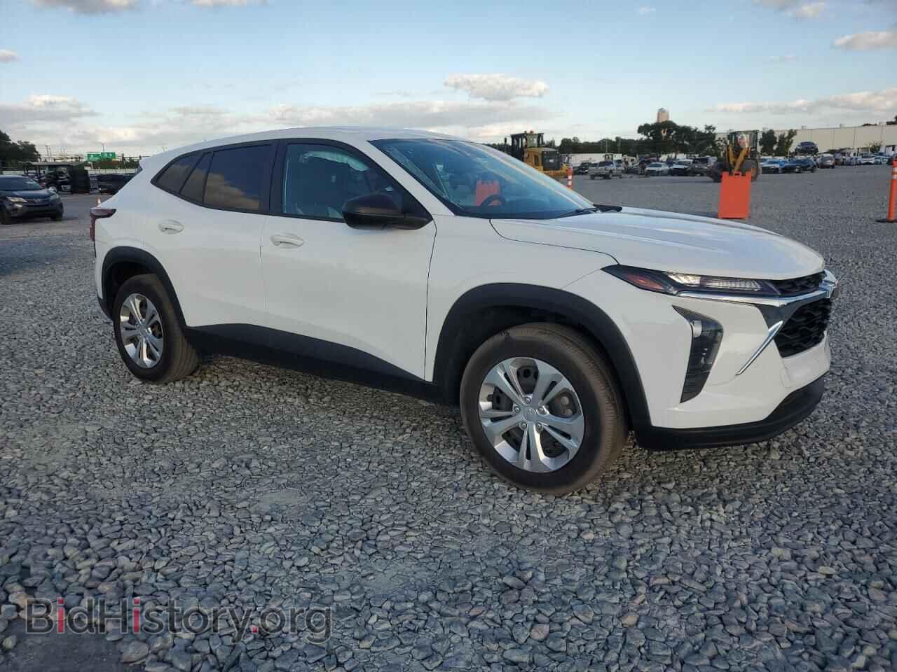2024 CHEVROLET TRAX - VIN: KL77LFE25RC003360 - Фото 4