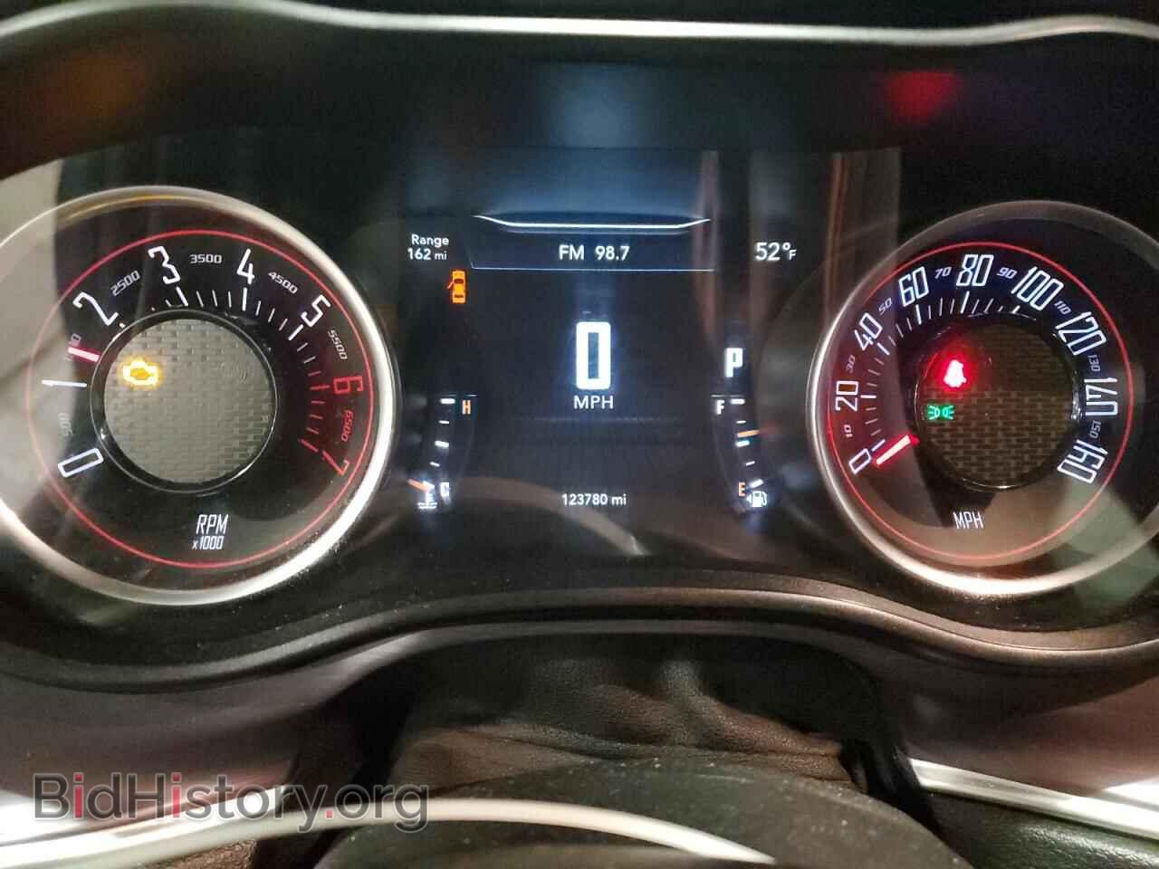 2017 DODGE CHALLENGER - VIN: 2C3CDZBT2HH639716 - Фото 9