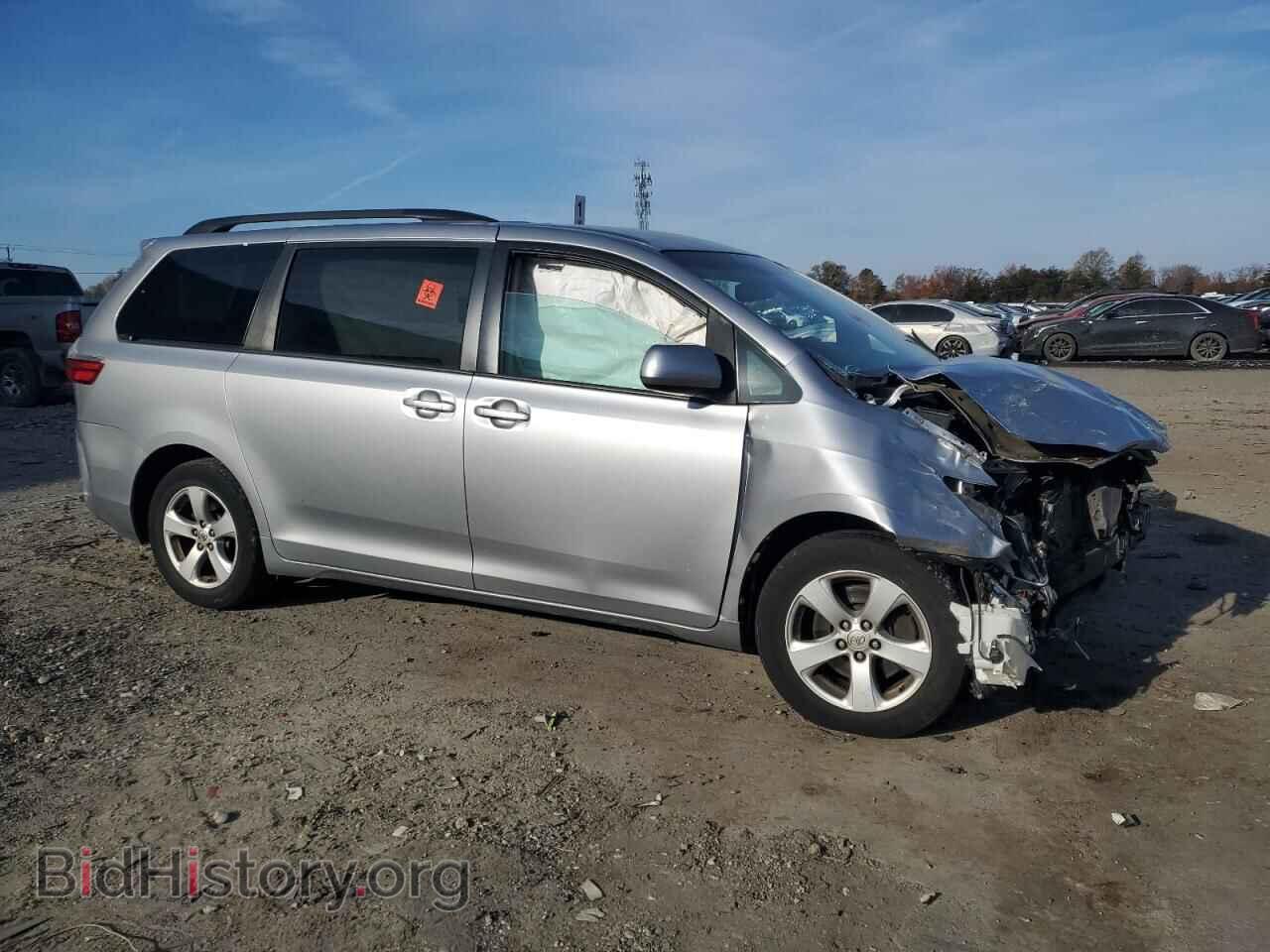 2017 TOYOTA All Models - VIN: 5TDKZ3DC4HS889768 - Фото 4
