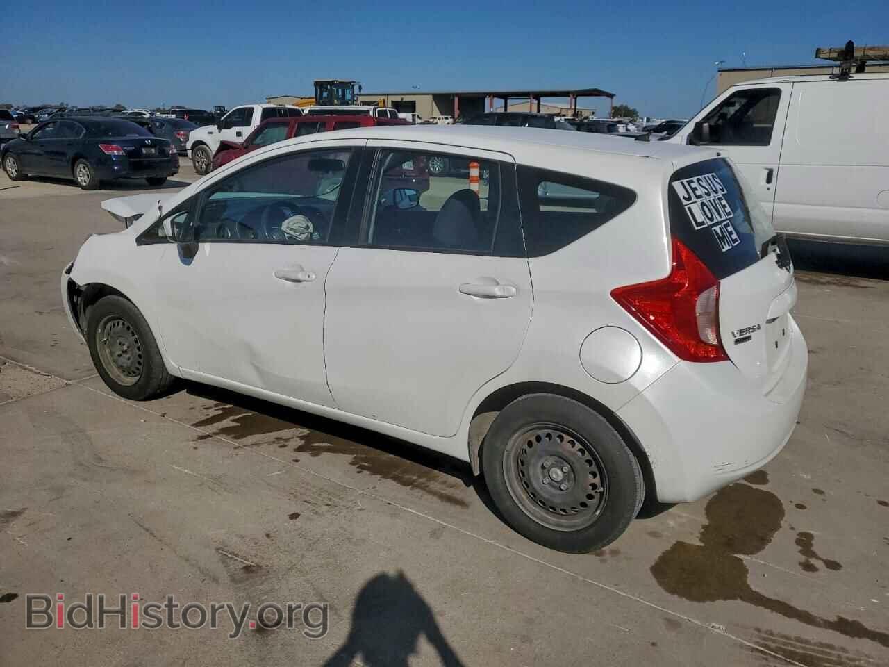 2015 NISSAN VERSA - VIN: 3N1CE2CP5FL385895 - Фото 2