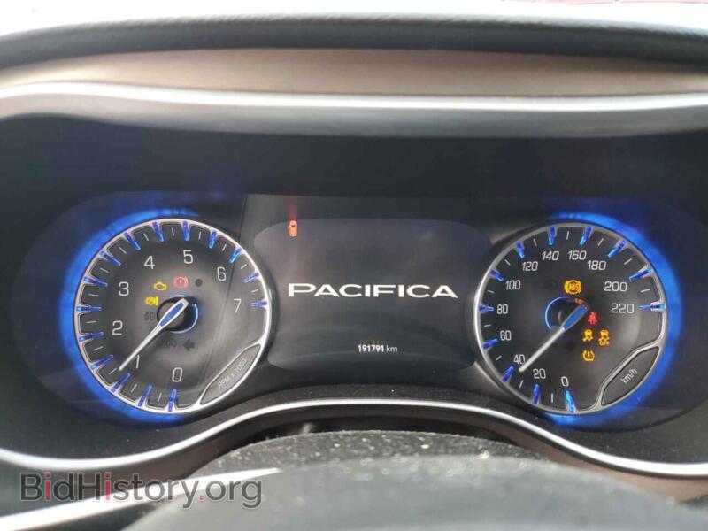 2017 Chrysler PACIFICA (VIN 2C4RC1EG0HR722919) — фото 9 из 13