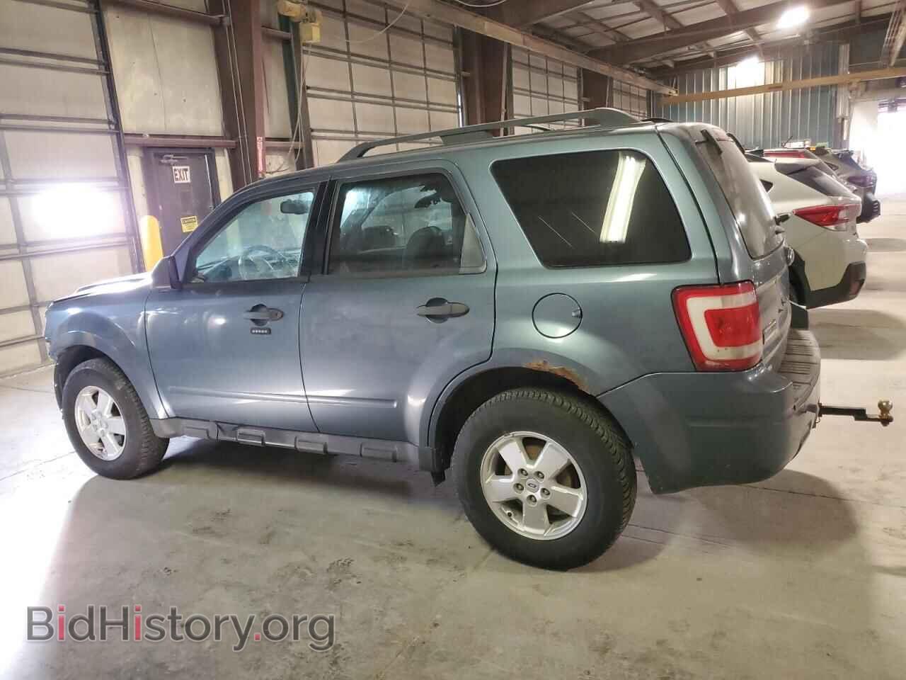 2011 FORD ESCAPE - VIN: 1FMCU9DG6BKB10826 - Фото 2