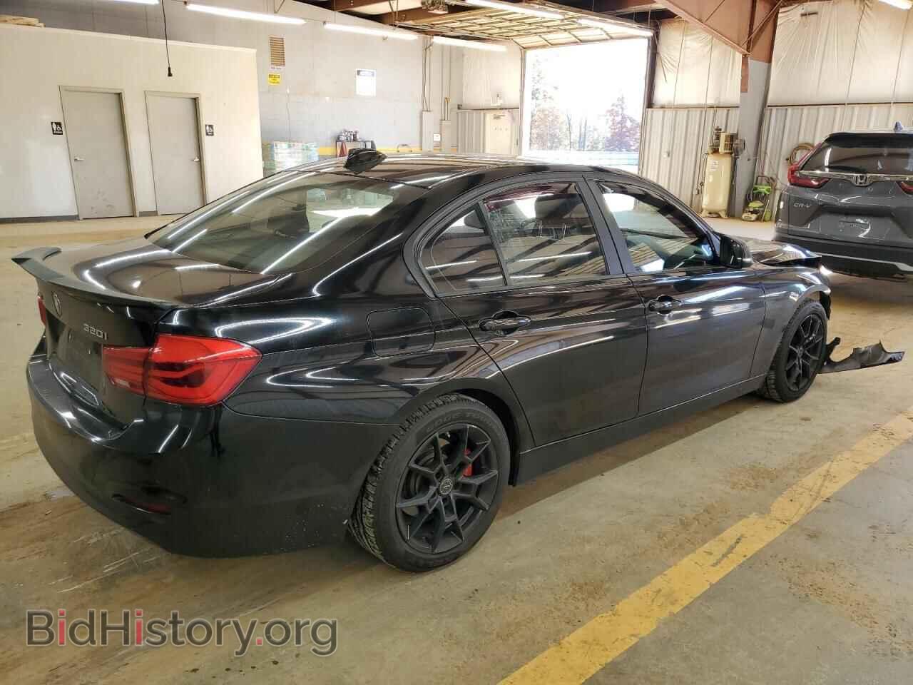 2016 BMW 3 SERIES - VIN: WBA8E5G58GNT41949 - Фото 3
