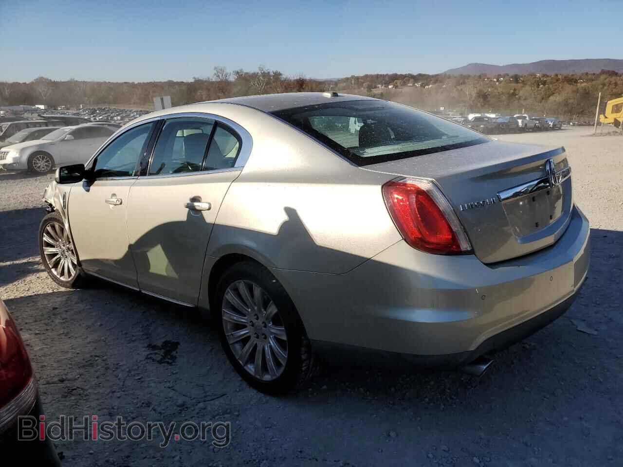 2010 LINCOLN MKS - VIN: 1LNHL9DR8AG605427 - Фото 2