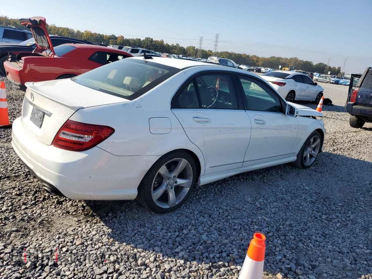 2014 MERCEDES-BENZ C-CLASS - VIN: WDDGF5HB3EA950506 - Фото 3