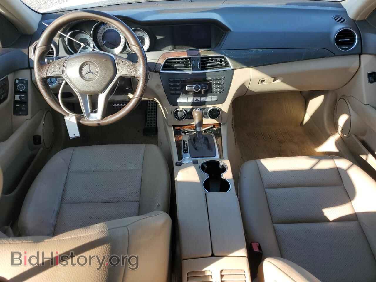 2014 MERCEDES-BENZ C-CLASS - VIN: WDDGF5HB3EA950506 - Фото 8