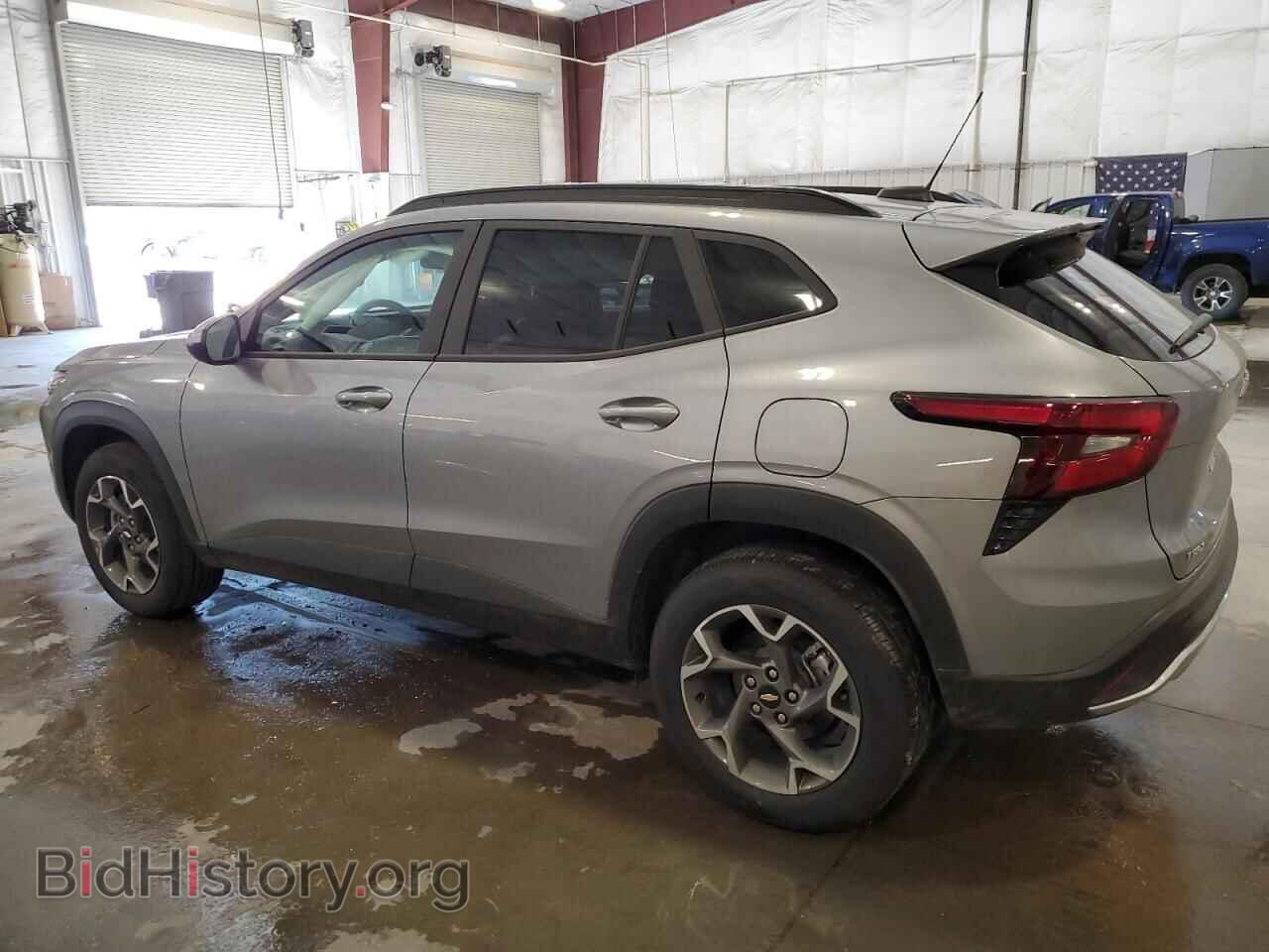 2025 CHEVROLET TRAX - VIN: KL77LHEP5SC275386 - Фото 2