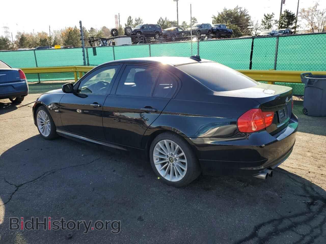 2011 BMW 3 SERIES - VIN: WBAPH7C55BE681718 - Фото 2