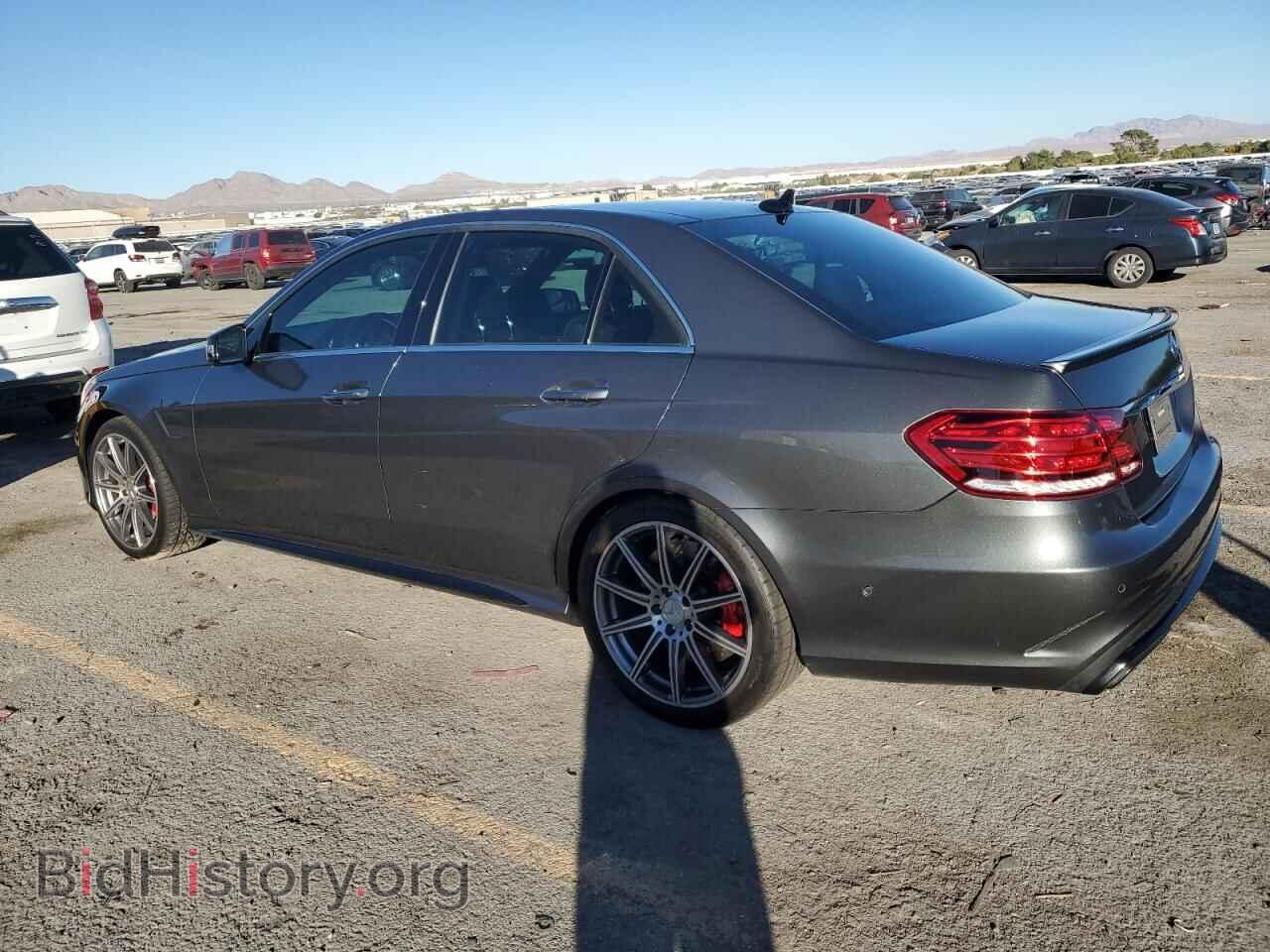 2014 MERCEDES-BENZ E-CLASS - VIN: WDDHF7GB3EA863027 - Фото 2