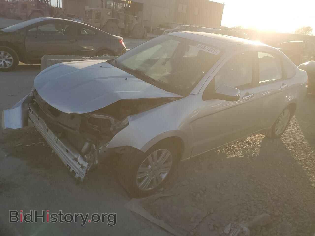 Photo 1FAHP3HN5AW186882 - FORD FOCUS 2010